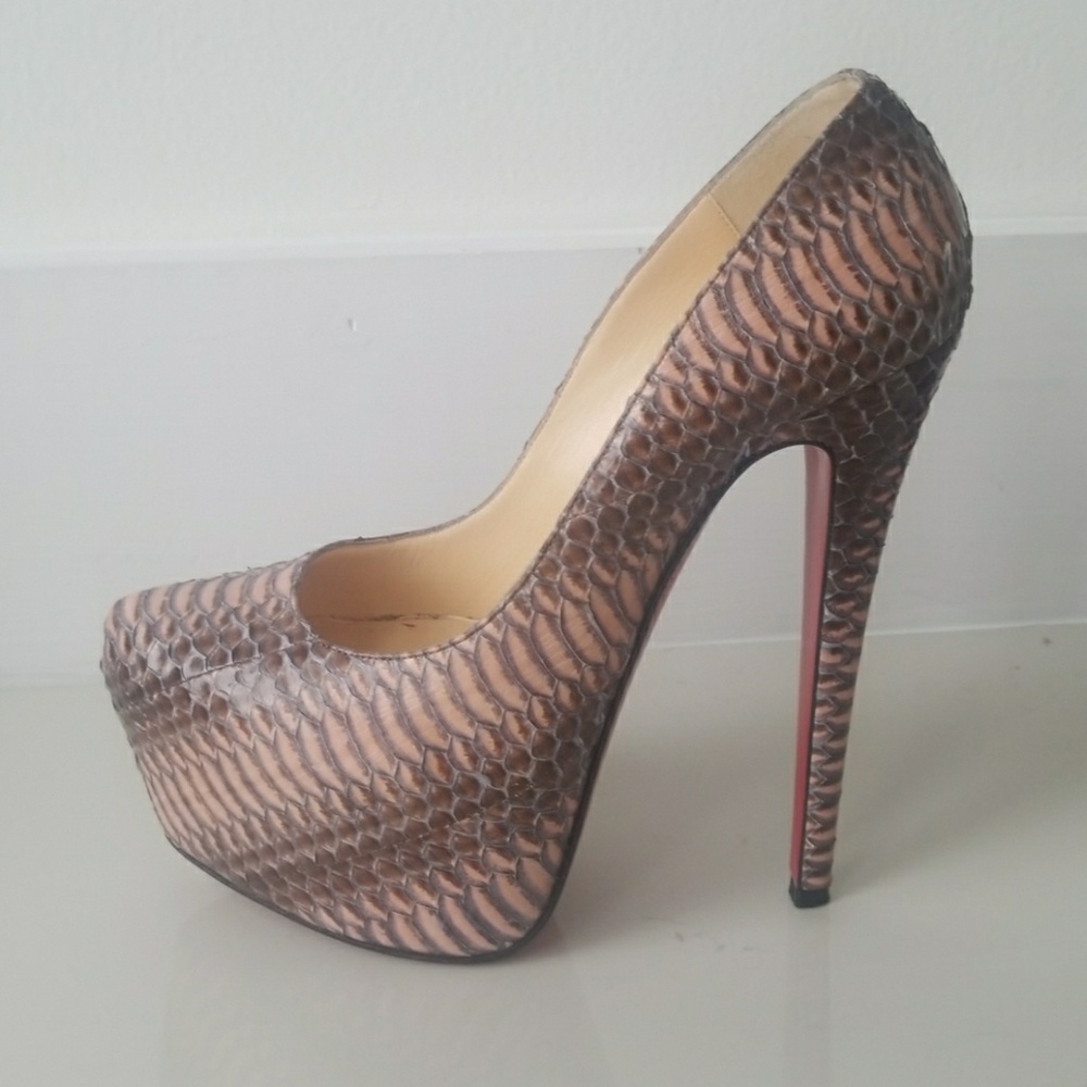 Christian louboutin platform pumps 38